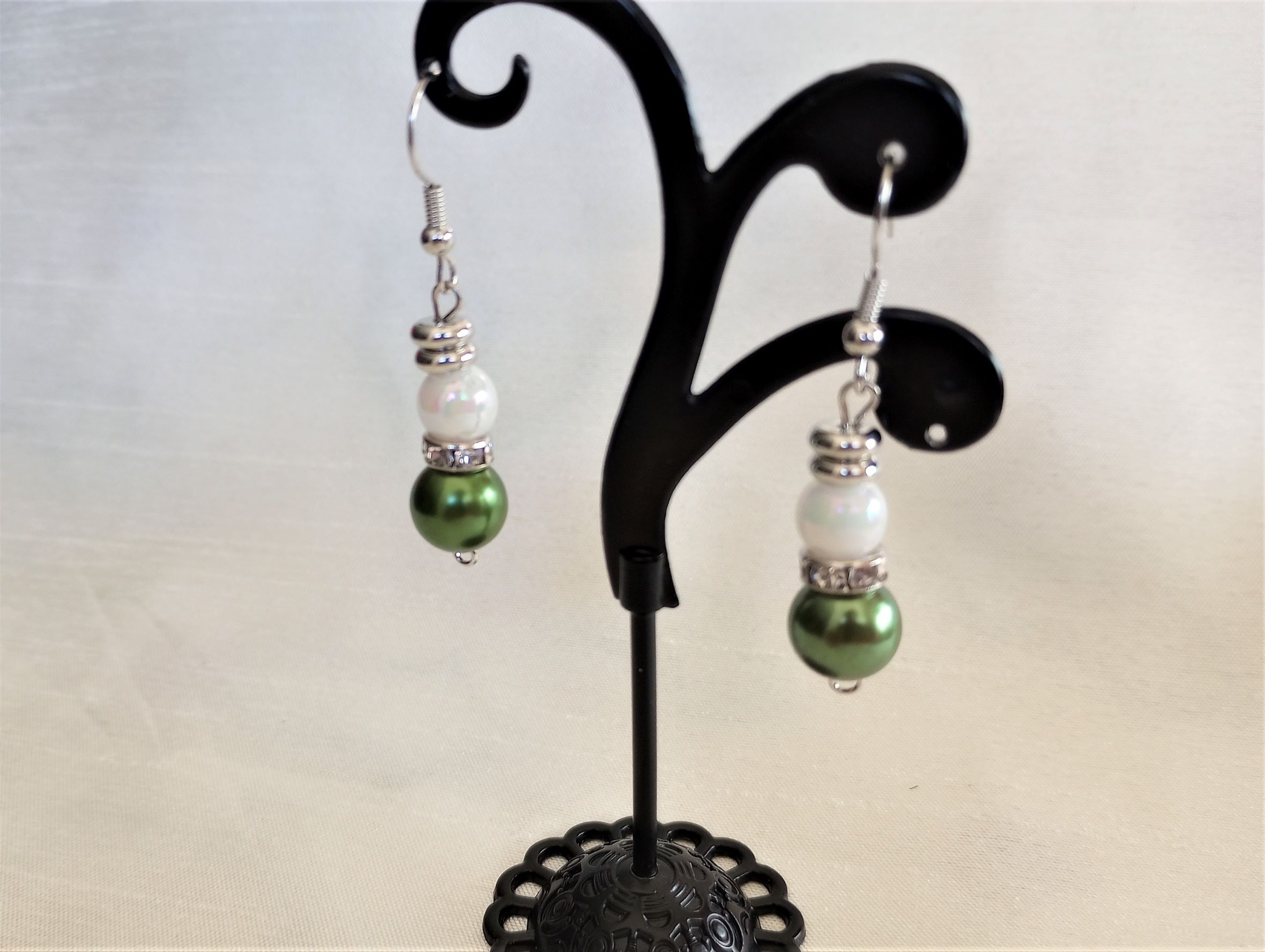 A – Emerald Green & Pearl White Earrings