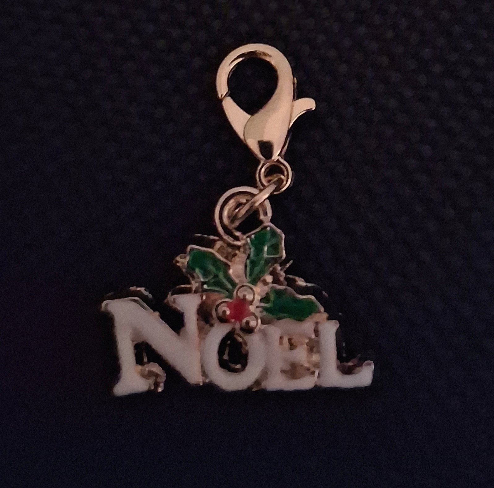 F – Noel Christmas Charm